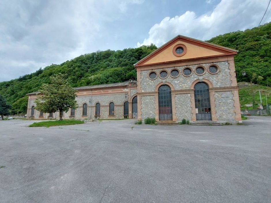 #13176 Complesso produttivo da riqualificare con terreni agricoli sparsi in vendita - foto 3