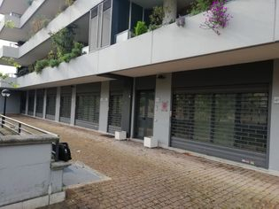 Immobili commerciali in vendita
