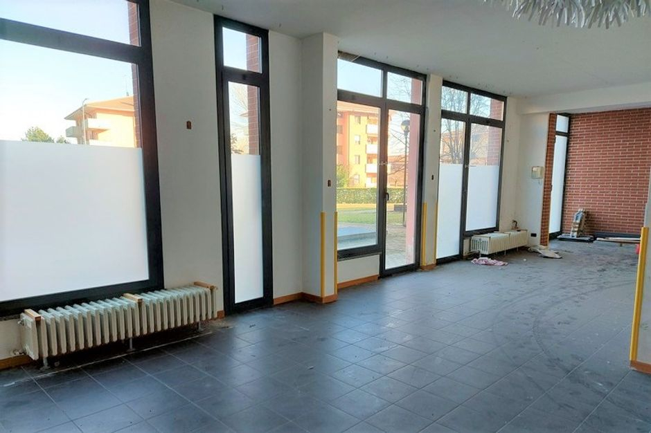 #13308 Laboratorio piano terra in condominio residenziale in vendita - foto 3