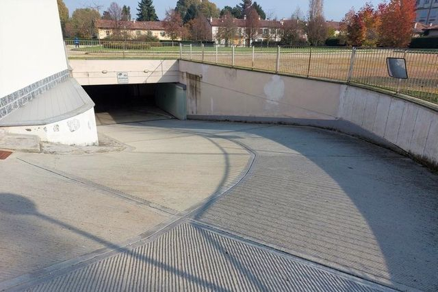 Garage in vendita