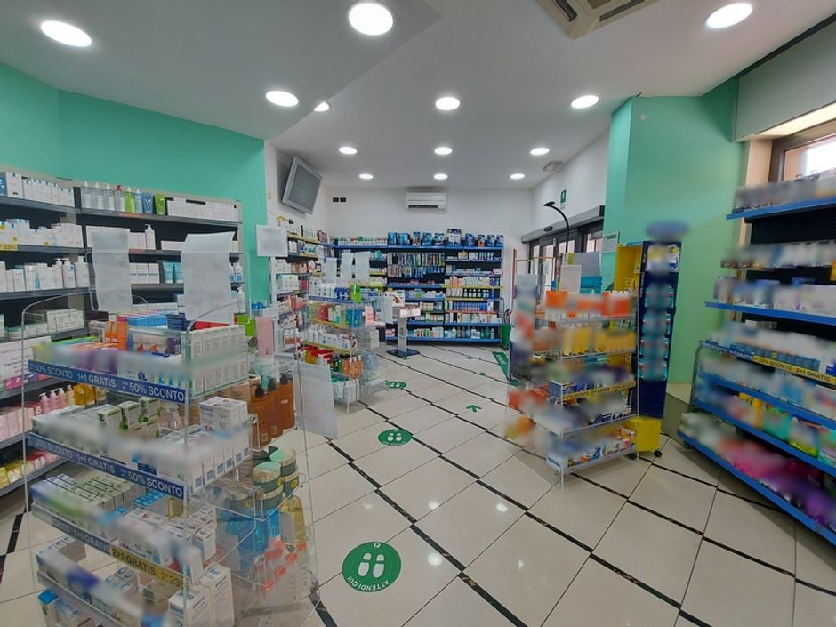 #13434 Locale commerciale con pertinenze in vendita - foto 4