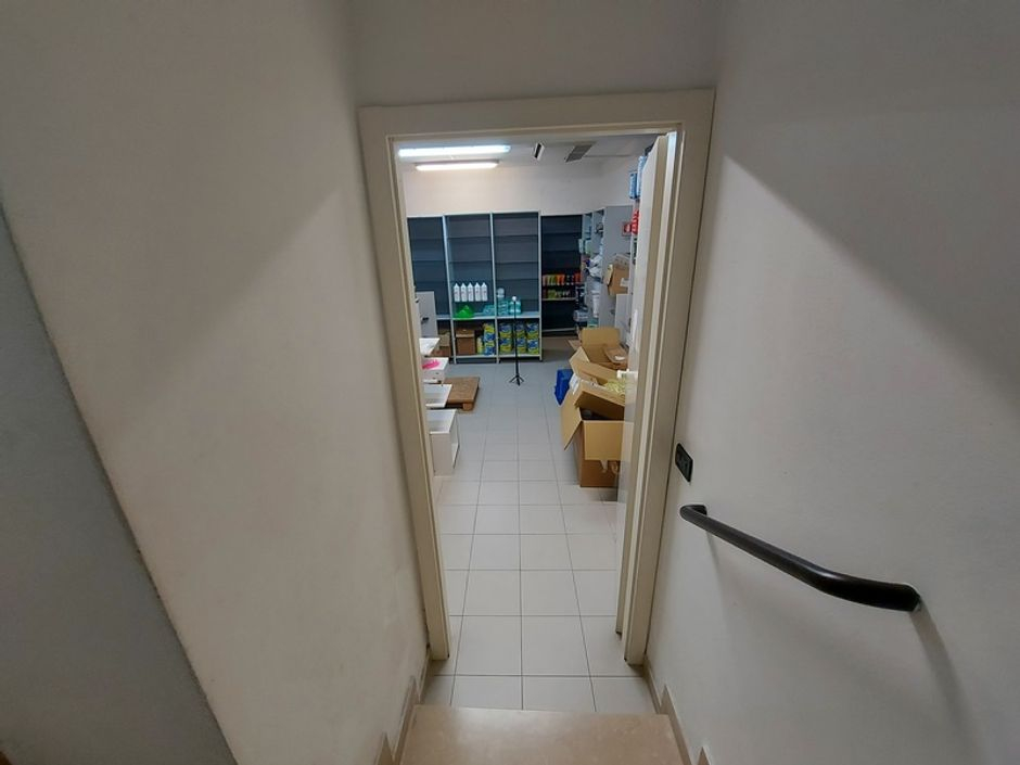 #13434 Locale commerciale con pertinenze in vendita - foto 14