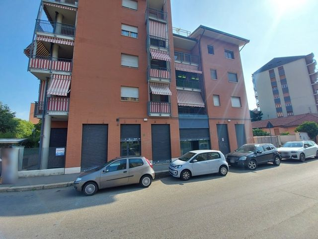 Negozi in vendita