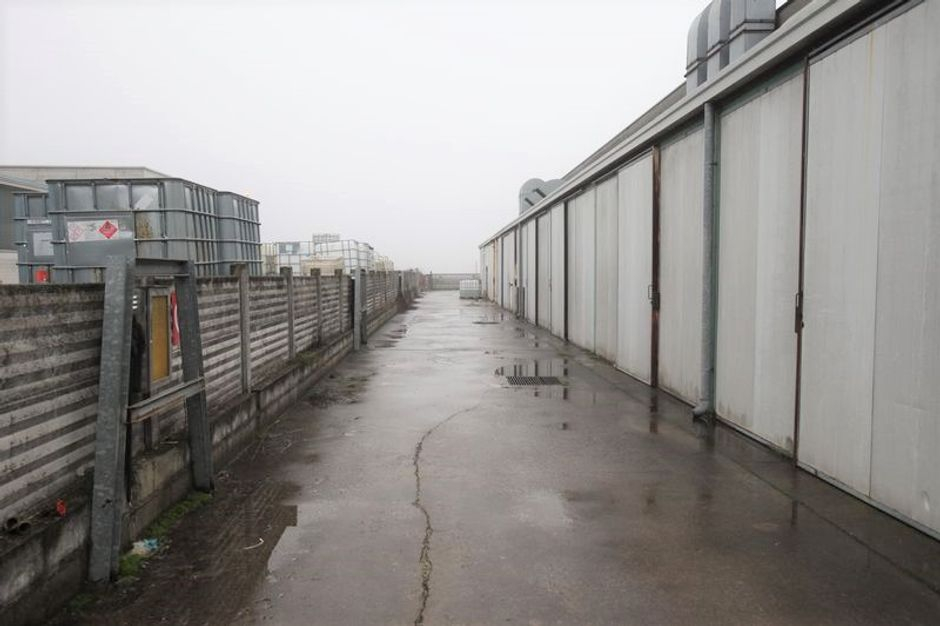 #1347 Capannone industriale con uffici e accessori in vendita - foto 11