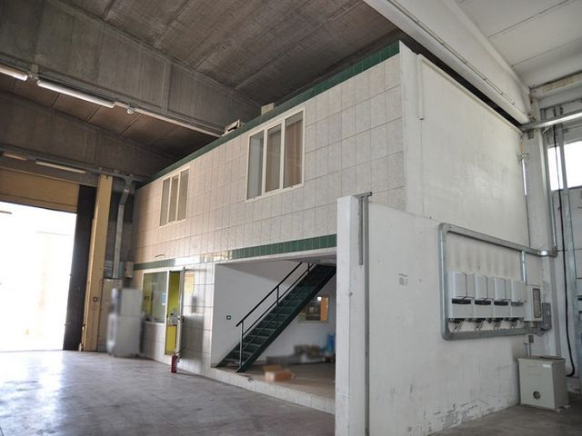 Fabbricati industriali in vendita