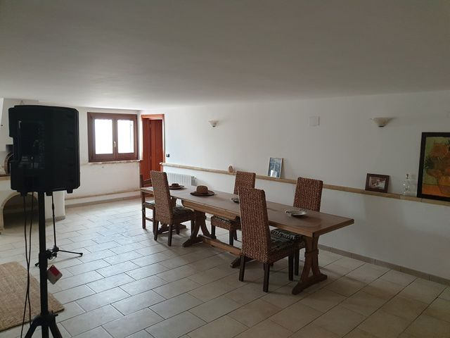 Con servizi in vendita