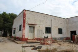 Apartment with agricultural outbuildings - Lot 13759 (Auction 13759)