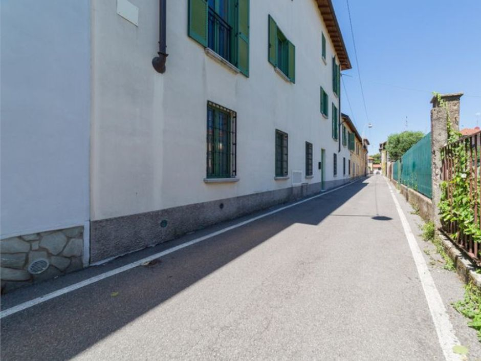 #13886 Laboratori artigianali con servizi e ufficio – Lotto 1 in vendita - foto 6
