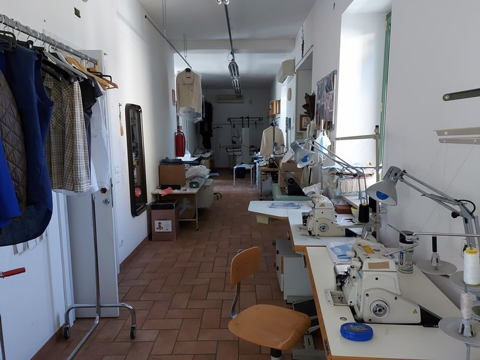 #13886 Laboratori artigianali con servizi e ufficio – Lotto 1 in vendita - foto 13