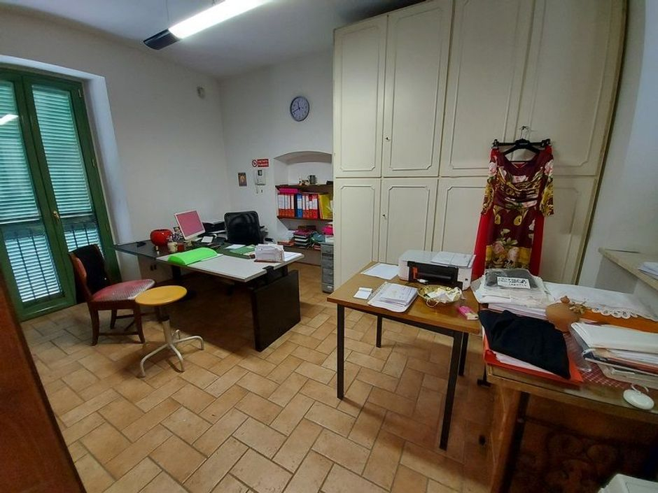 #13886 Laboratori artigianali con servizi e ufficio – Lotto 1 in vendita - foto 17