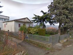 Residential building, warehouse and agricultural land - Lot 13892 (Auction 13892)