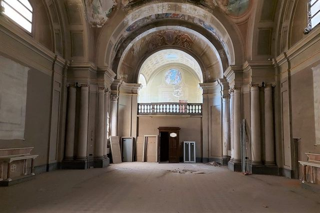 Chiese in vendita