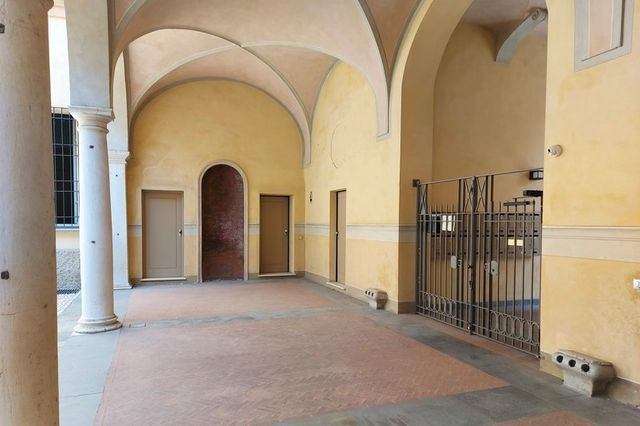 Grandi dimensioni in vendita