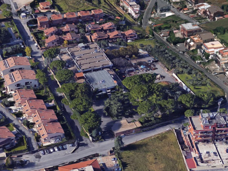 #14036 Magazzino con area di pertinenza in vendita - foto 3