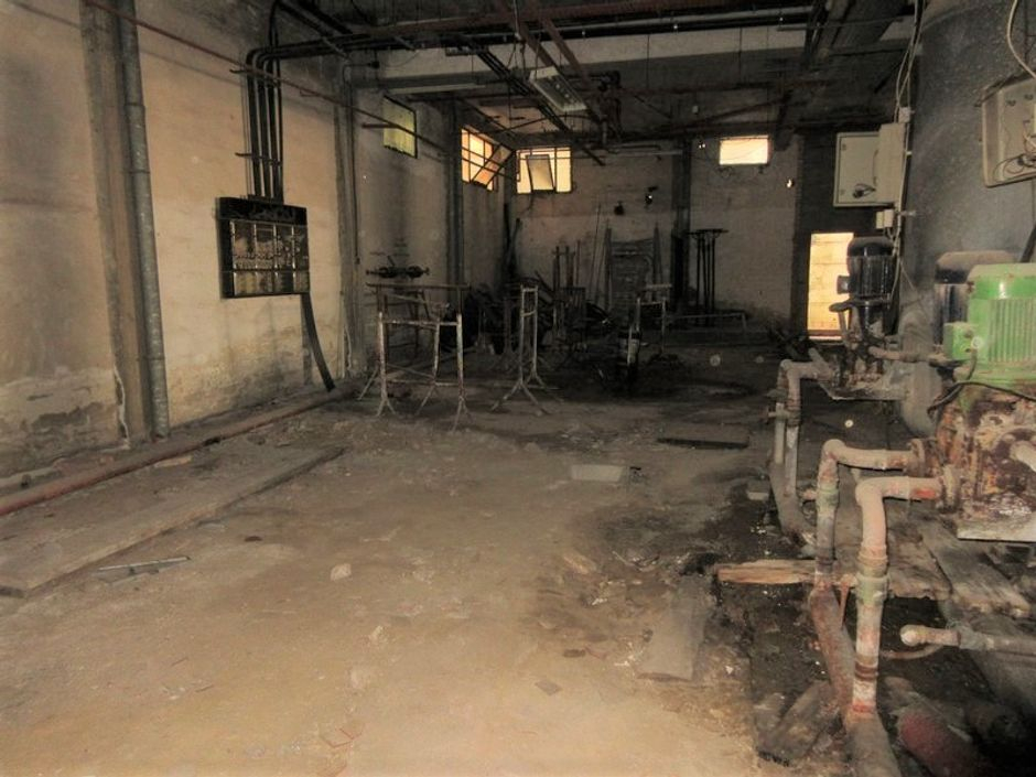 #14036 Magazzino con area di pertinenza in vendita - foto 24