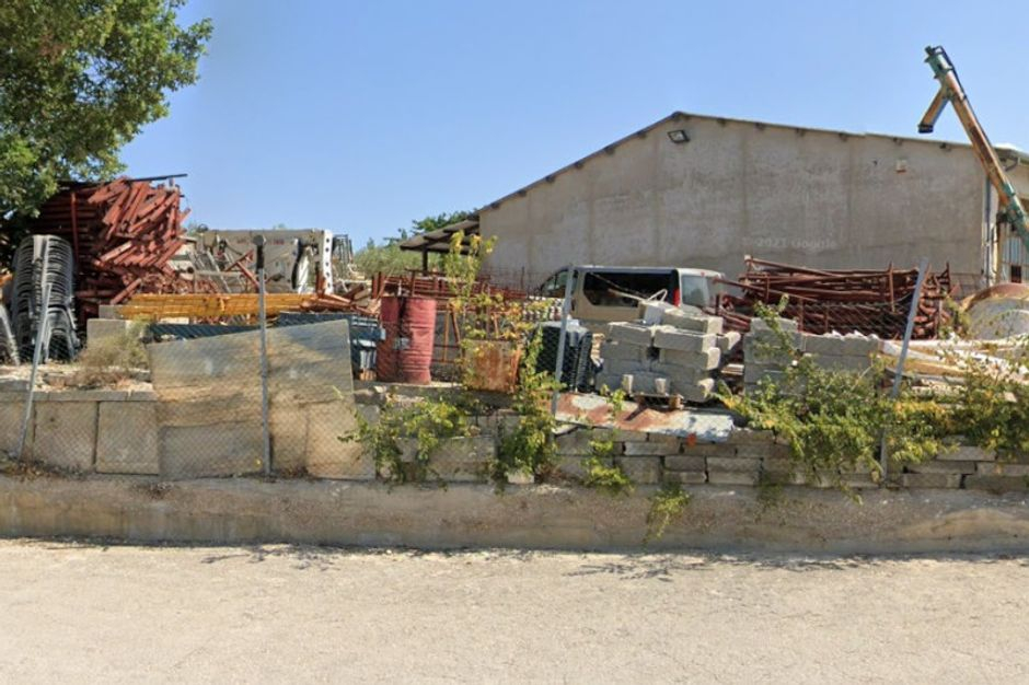 #14168 Capannone a magazzino con piazzale in vendita - foto 3