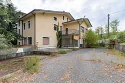 Villa indipendente con terreno - Lotto 14179 (Asta 14179)
