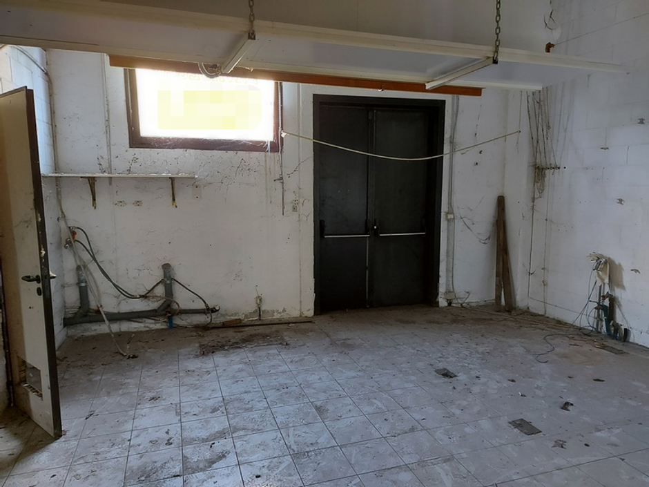 #14208 Tre negozi adiacenti in complesso commerciale in vendita - foto 2