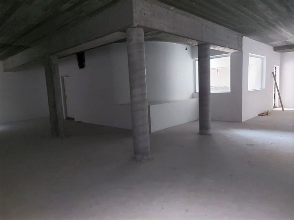 #14230 Due locali a destinazione varia al rustico con due garage in vendita - foto 2