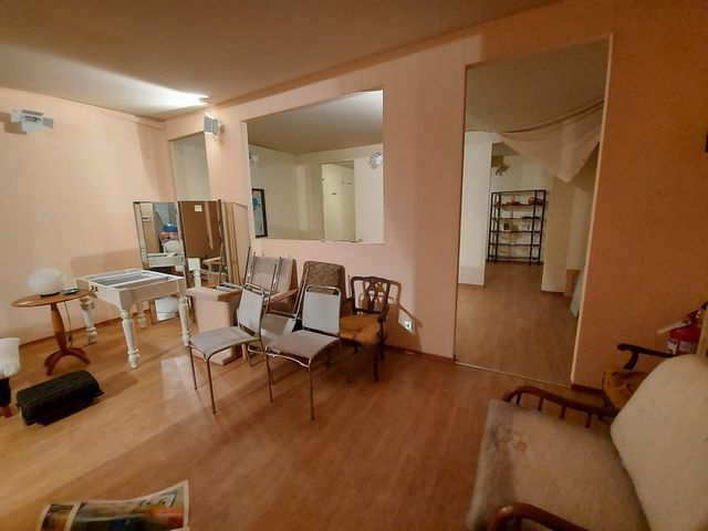 Indipendenti in vendita