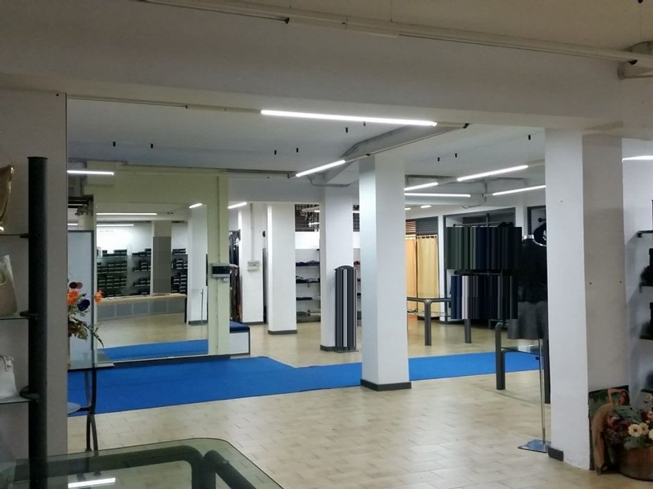 #1429 Locale commerciale e deposito esterno in vendita - foto 4