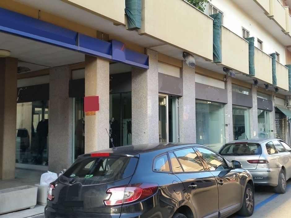 #1429 Locale commerciale e deposito esterno in vendita - foto 8
