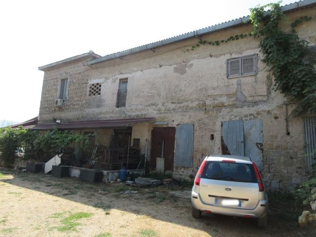 Rustici e casali in vendita