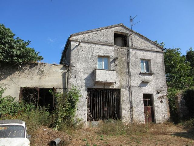 Rustici e casali in vendita