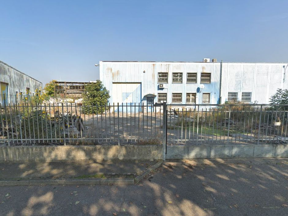 #14355 Porzione di capannone con area di pertinenza in vendita - foto 1