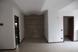 Semi detached house with garden - Lot 1437 (Auction 1437)