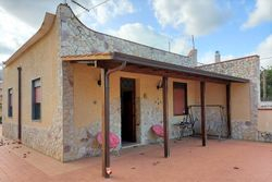 Independent villa with pavement and private courtyard - Lote 14406 (Subasta 14406)