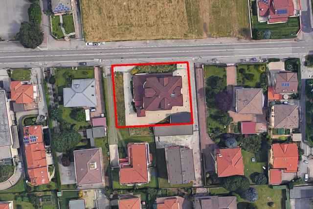 Negozi in vendita