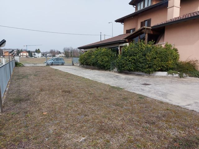 Negozi in vendita