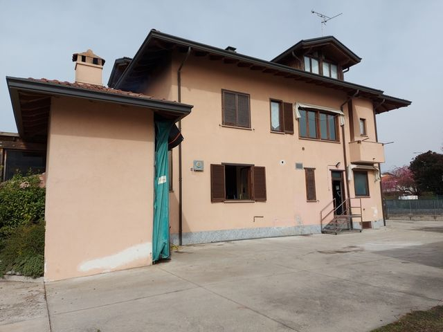 Negozi in vendita
