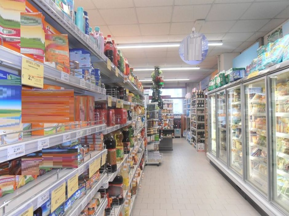 #1442 Porzione di fabbricato a destinazione commerciale in vendita - foto 3