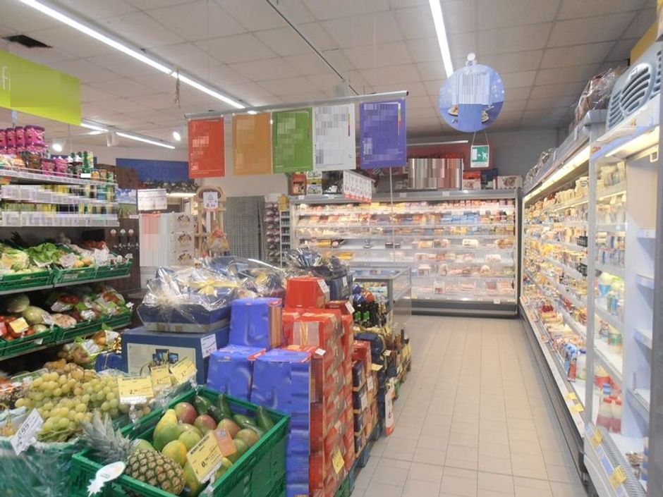 #1442 Porzione di fabbricato a destinazione commerciale in vendita - foto 4