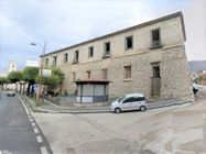 Immagine n0 - Appartamenti, depositi e negozio in palazzo storico - Asta 14514