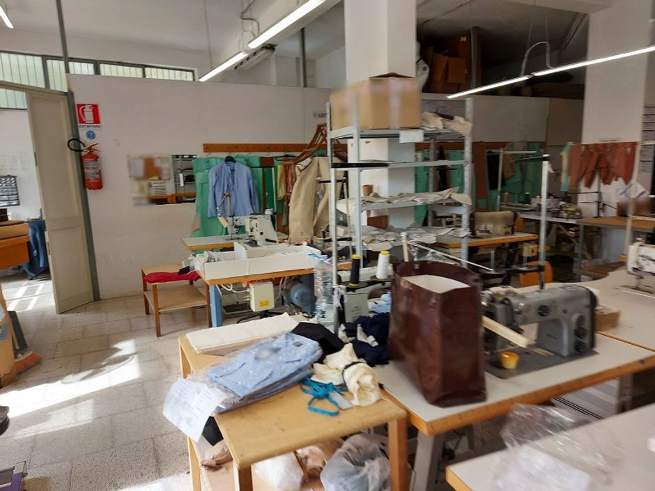 #14544 Laboratorio artigianale con annesse attrezzature ed uffici in vendita - foto 1