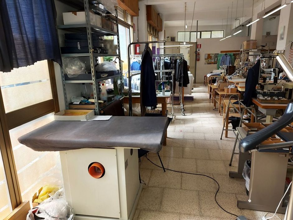 #14544 Laboratorio artigianale con annesse attrezzature ed uffici in vendita - foto 9