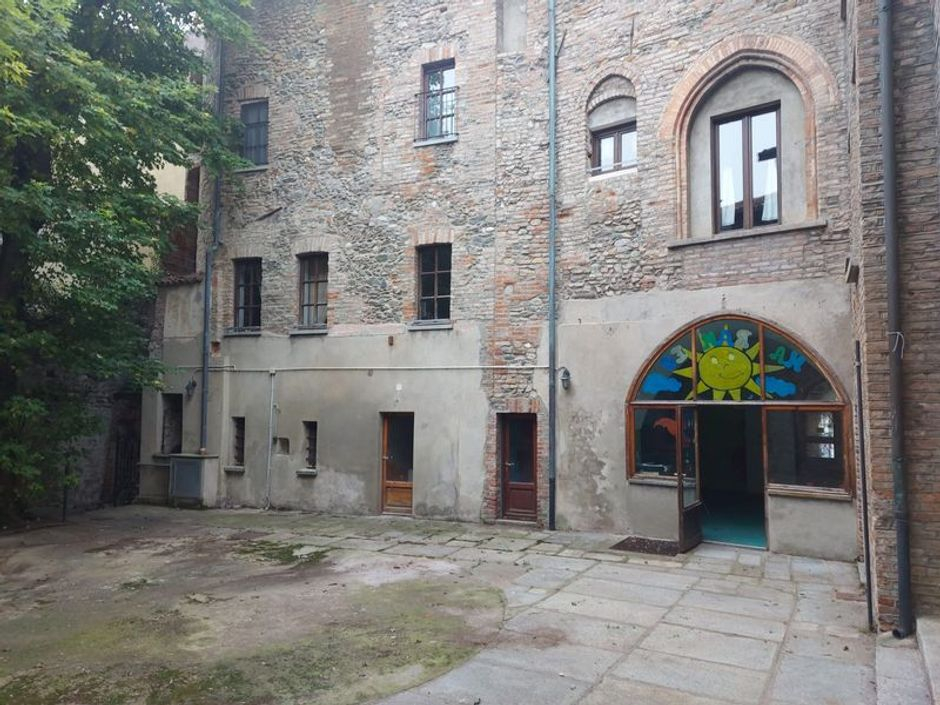 #14549 Porzione di edificio storico ad uso scolastico in vendita - foto 4