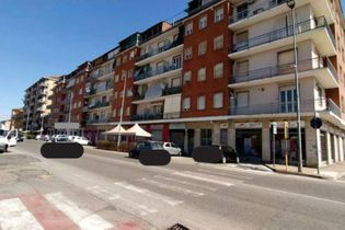 Immobili commerciali in vendita