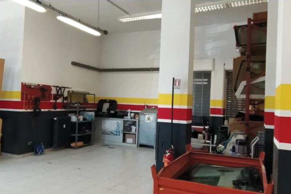 #14560 Locale commerciale con cantine in vendita - foto 3
