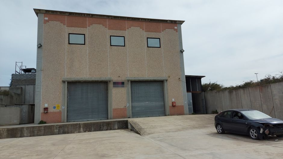 #14598 Porzione di capannone con area pertinenziale in vendita - foto 13