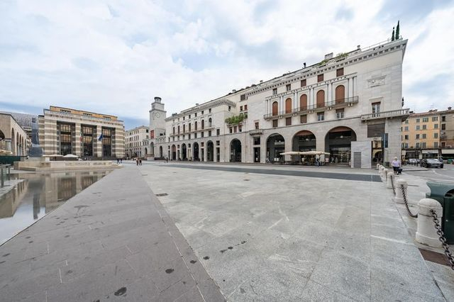 Negozi in vendita