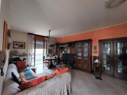 Apartment with cellar, garage and green area - Lot 14650 (Auction 14650)