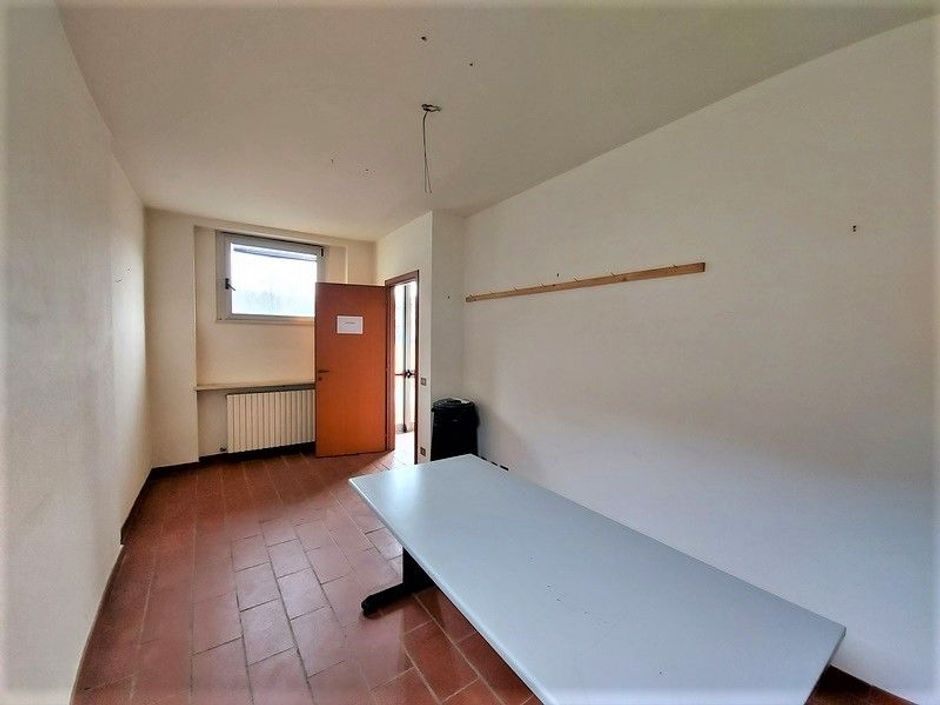 #14678 Stabilimento industriale con abitazione e terreni in vendita - foto 18
