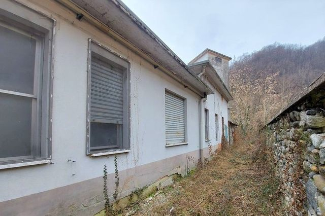 Con servizi in vendita