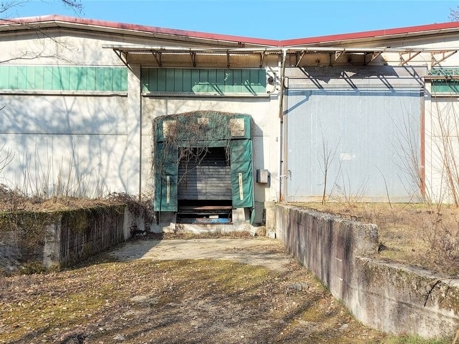 #14683 Porzione di capannone industriale e quota di area urbana in vendita - foto 3