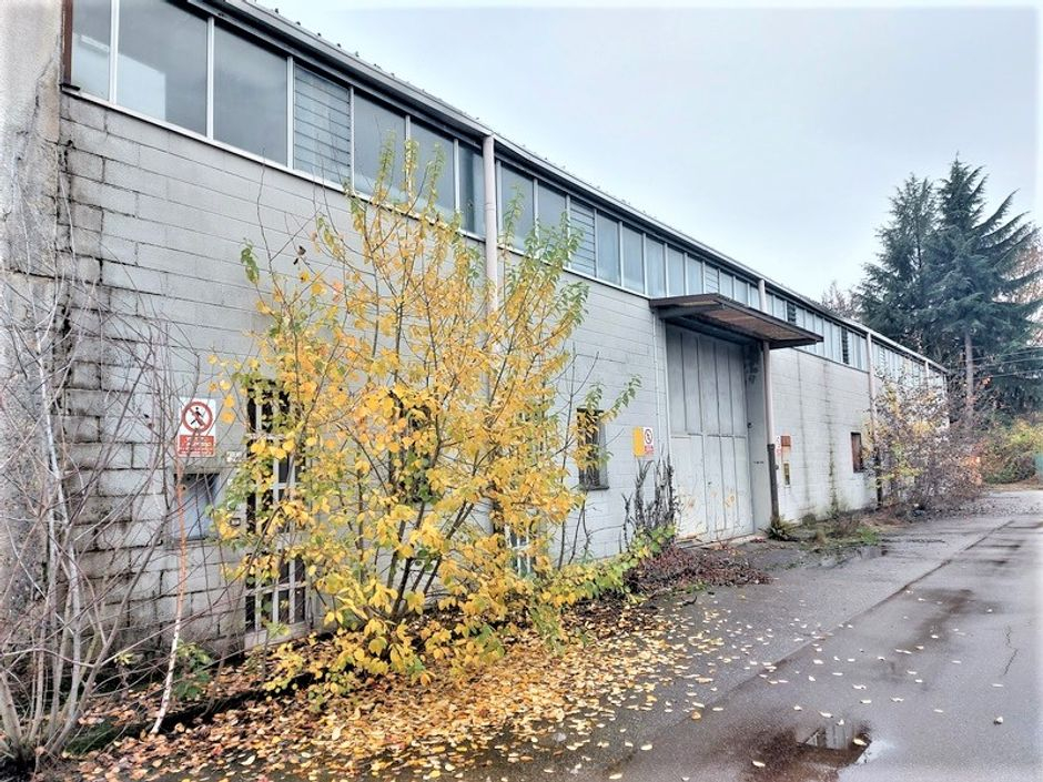 #14686 Complesso industriale con 2 capannoni e pertinenze in vendita - foto 5