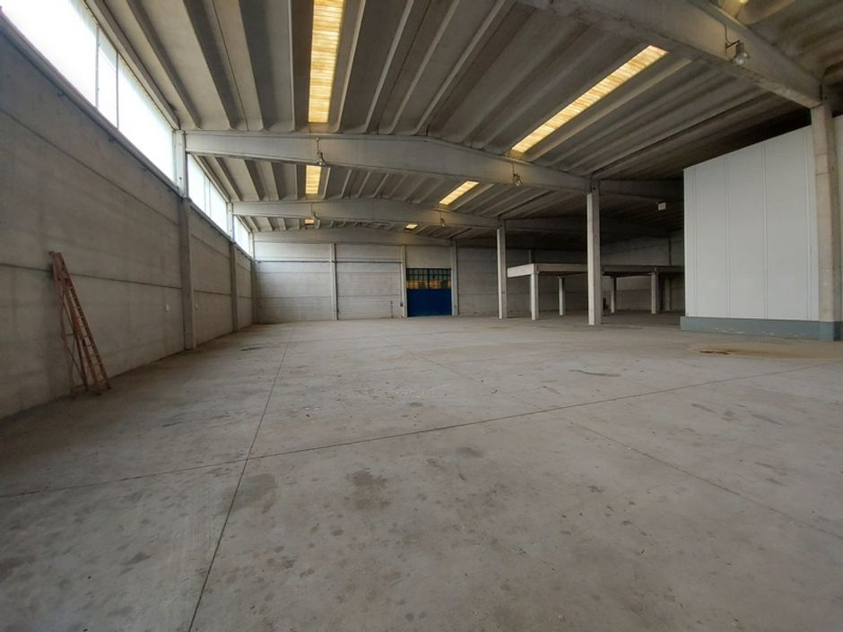 #14689 Capannone industriale con area di pertinenza in vendita - foto 6